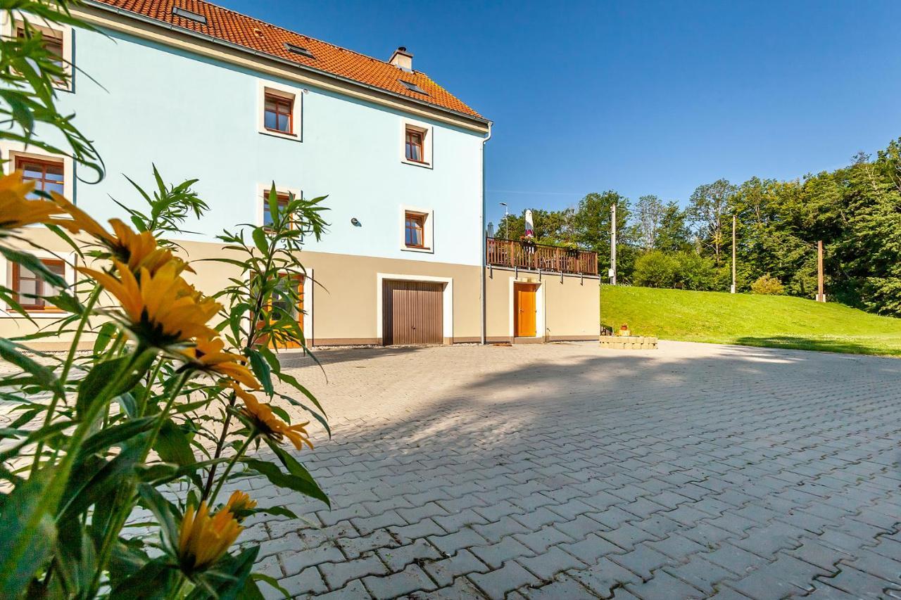 Penzion Bacalsky Mlyn Morasice (Chrudim District) Exterior foto
